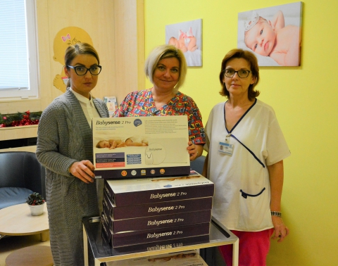 Neonatologická klinika SZU v Banskej Bystrici dostala darom apnoe monitory