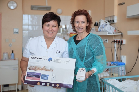 Nemocnica v Nových Zámkoch obdržala monitory dychu vďaka C&A Foundation