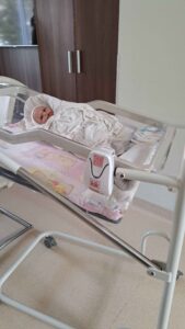 Ženská nemocnica Koch získala nové monitory dychu Babysense 1 Pro pre novorodencov